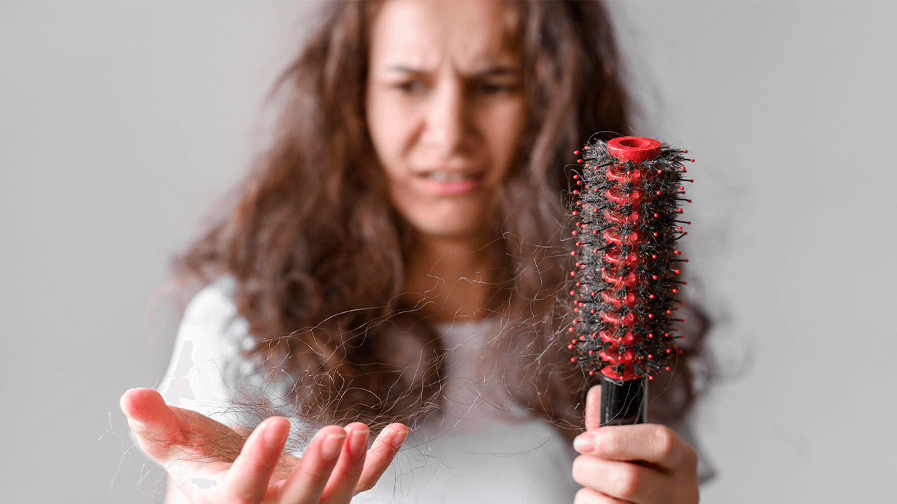 How to Avoid Loss of Hair in Men and Women