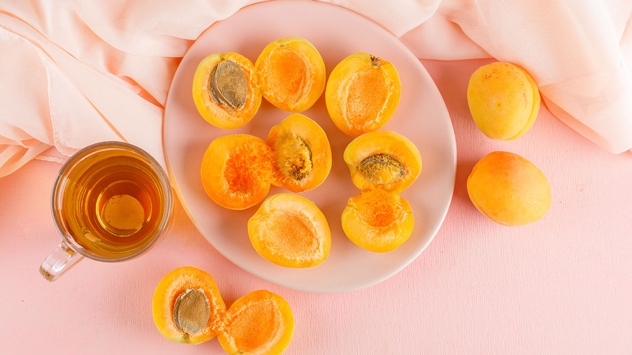 8 Unexpected Uses of Apricot Kernel Oil Benefits