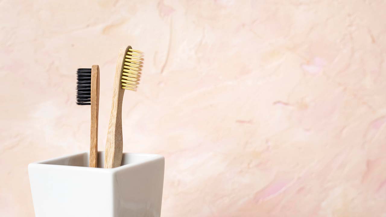 5 Amazing Benefits Of Using Bamboo Toothbrush